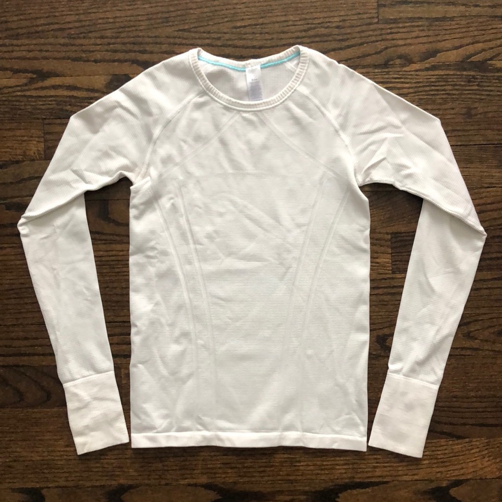 NWOT Ivivva by LULULEMON girls swiftly tech long sleeve excellent condition